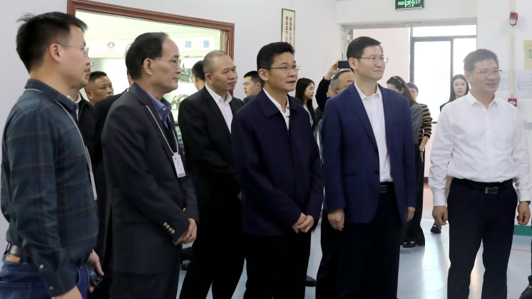 湖南省人民政府副省長、黨組成員曹志強 蒞臨炬神電子調研